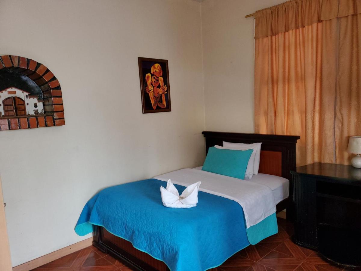 Hostal Bolivar Inn Quito Ngoại thất bức ảnh