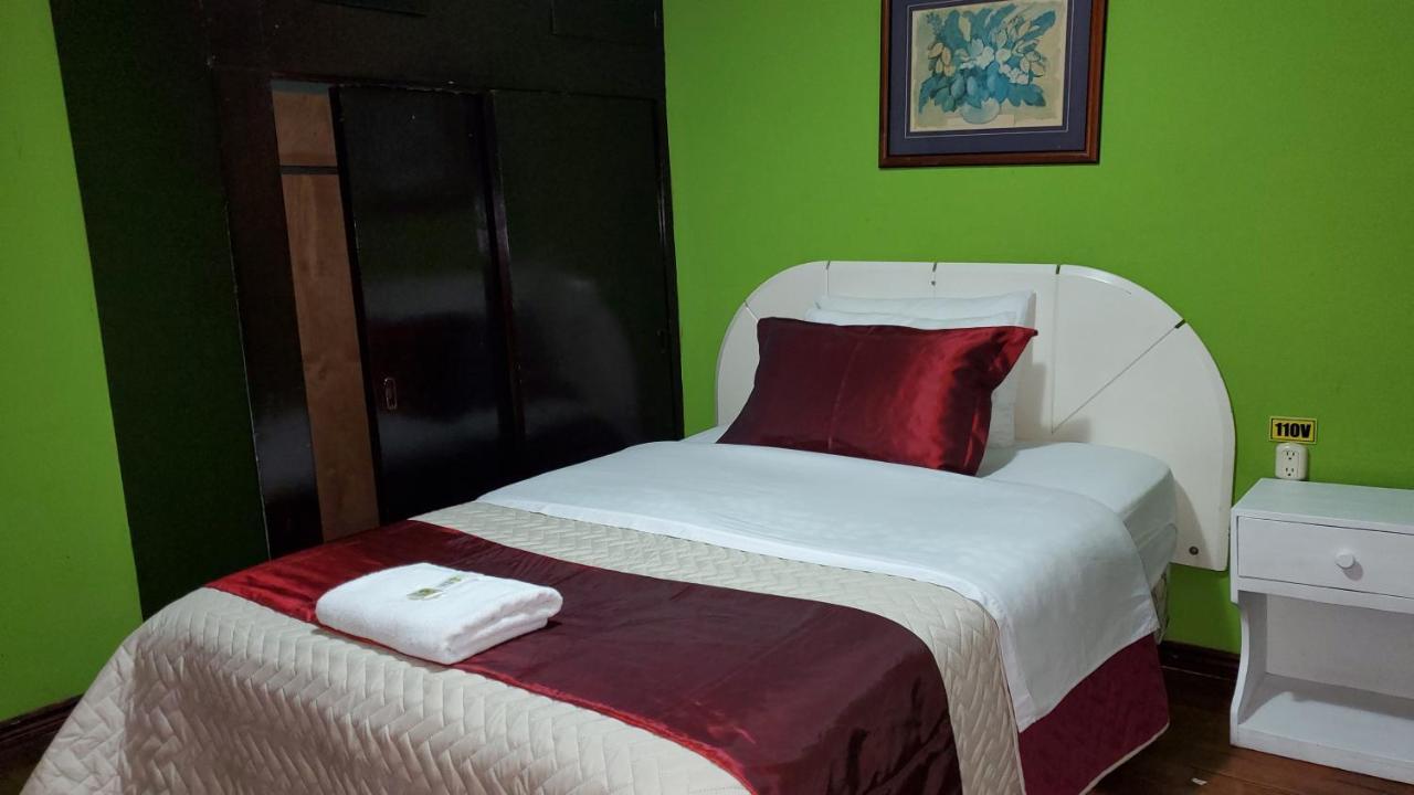 Hostal Bolivar Inn Quito Ngoại thất bức ảnh