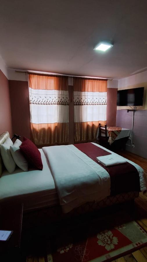 Hostal Bolivar Inn Quito Ngoại thất bức ảnh