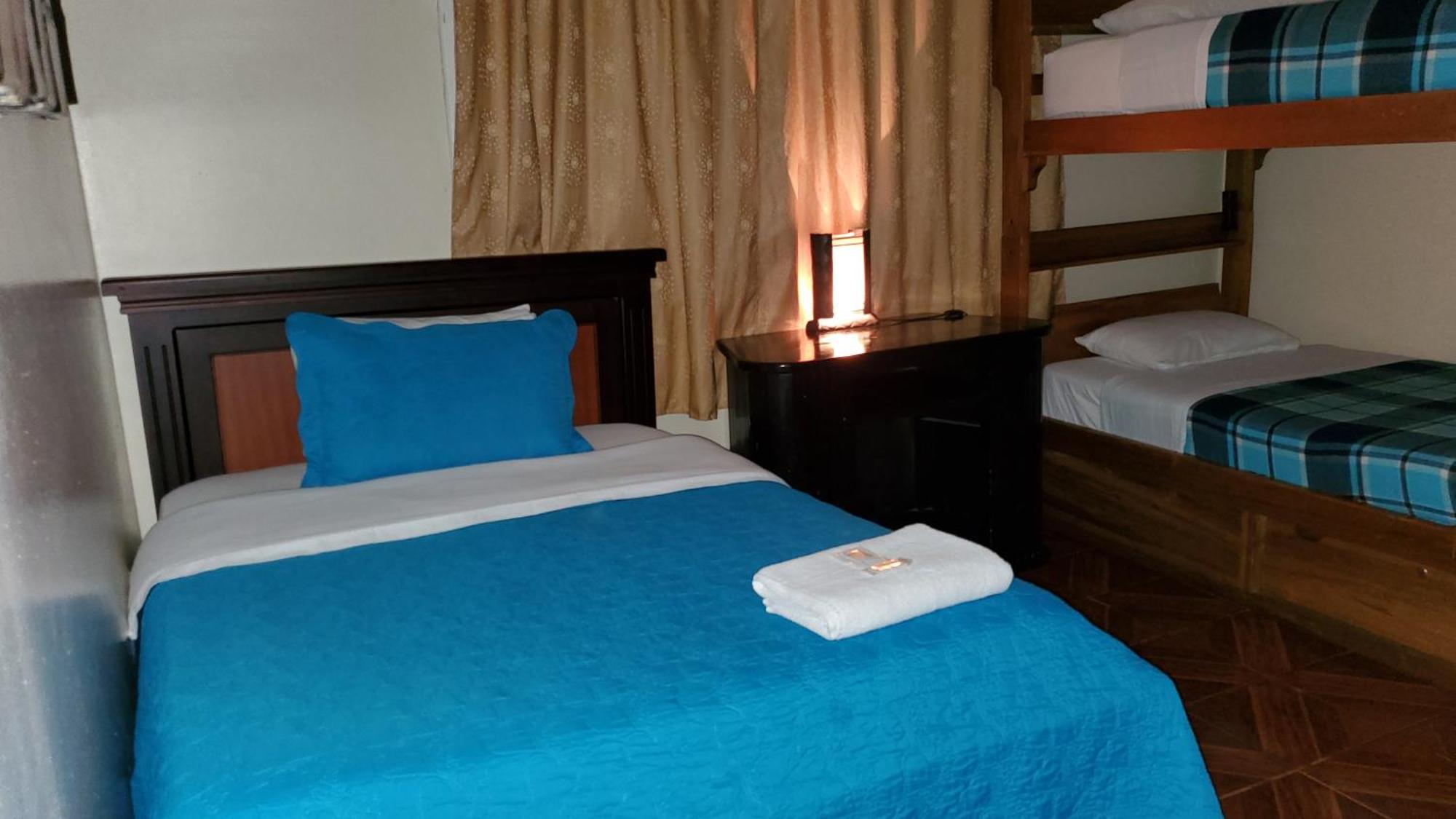 Hostal Bolivar Inn Quito Phòng bức ảnh